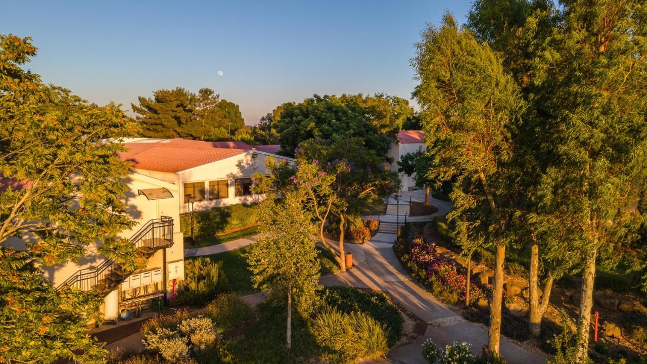 Keshet Yehonatan Country Lodging Luaran gambar